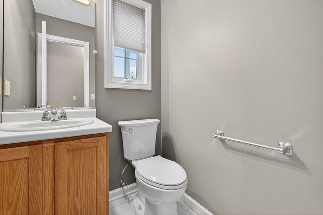 Building Photo - 43 Copley Rd