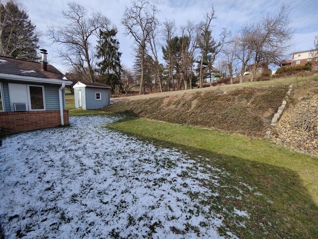 Building Photo - *Well-Maintained & Spacious 3BD/1.5BA Single Family Home Available in Baldwin*