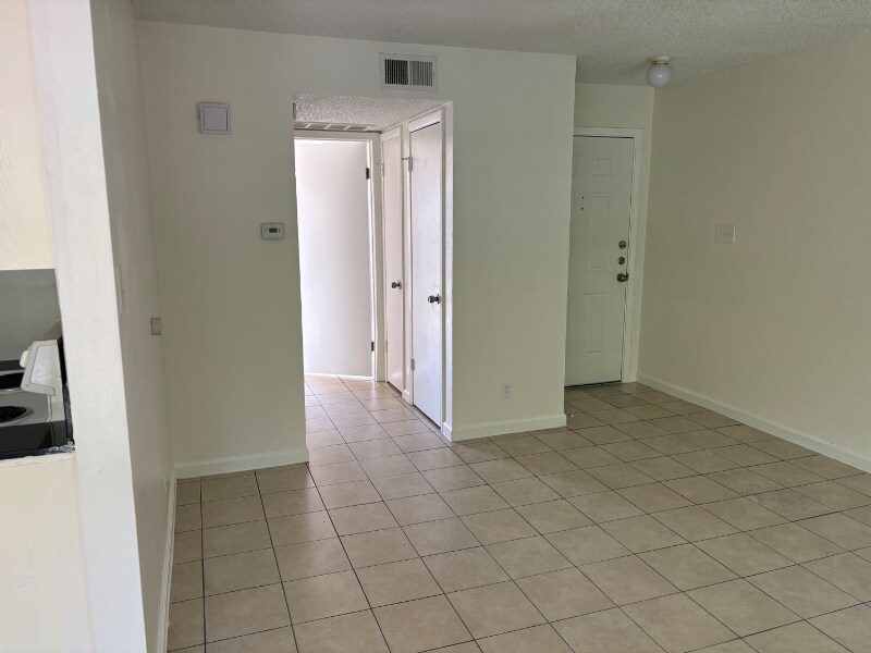 Building Photo - 2906 Sweeney Ln