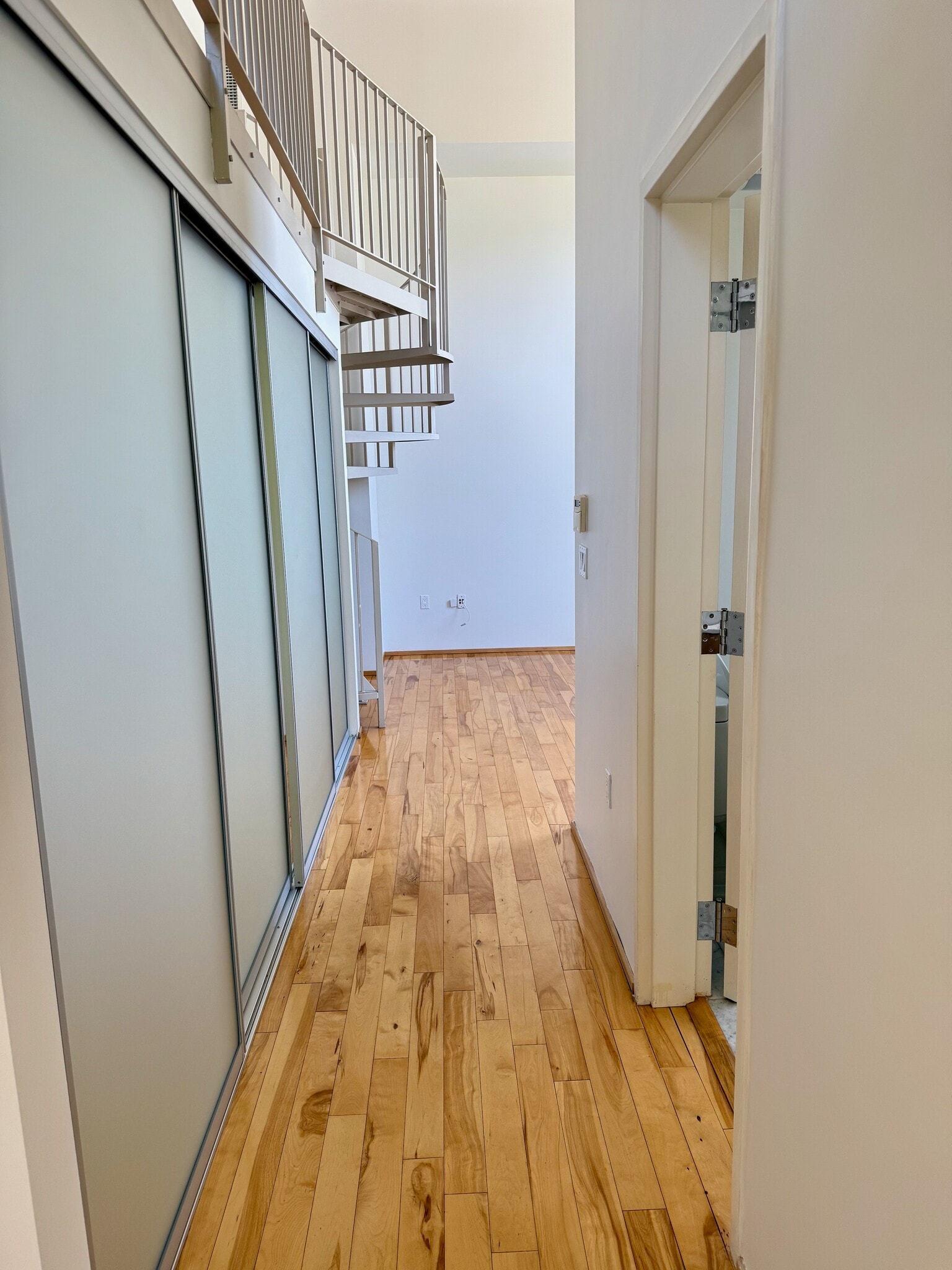 Hallway to Bedroom - 530 N Larchmont Blvd