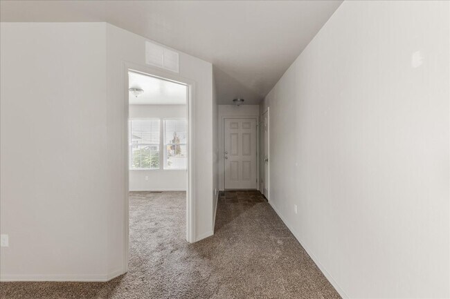 Building Photo - 11695 Altamont St