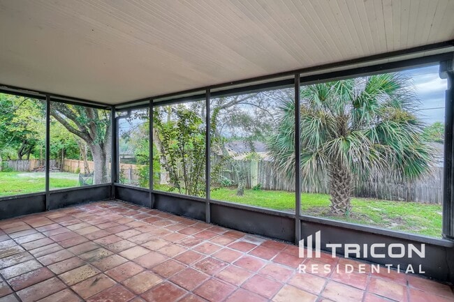 Building Photo - 778 Sweetbrier Dr