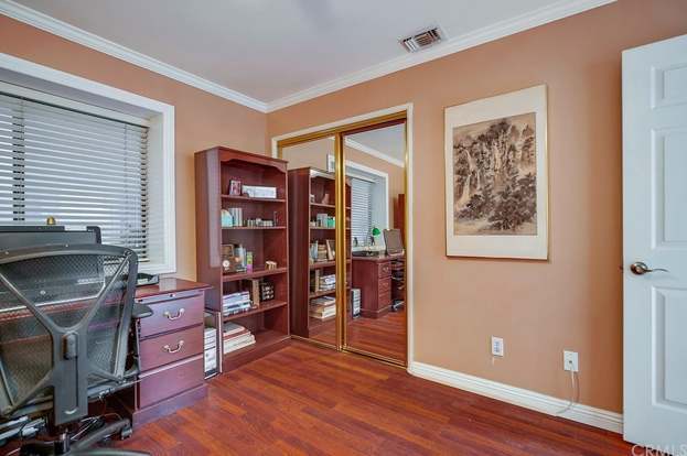 Building Photo - 7380 Live Oak Dr