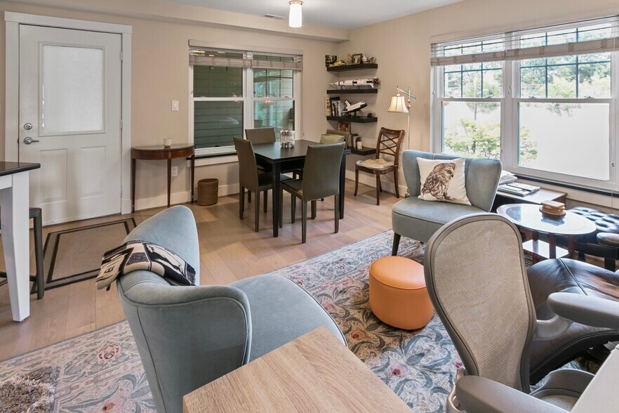 Dining Area - 6827 4th St NW