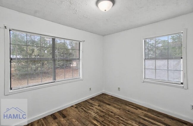 Building Photo - 161 Joe Walker Way