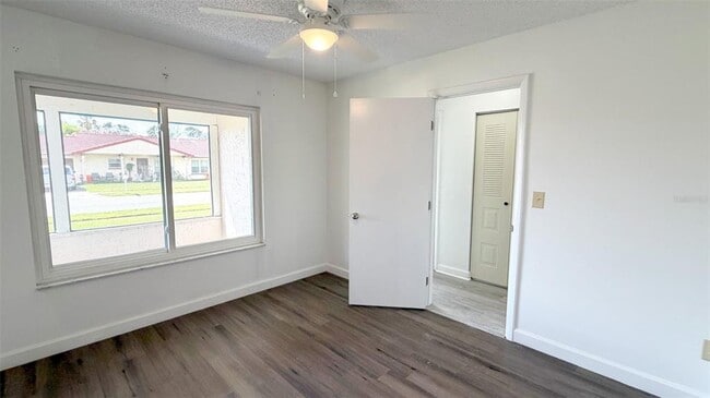 Building Photo - 5523 Westbrook Dr