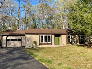Building Photo - 8317 Apple Creek Pl