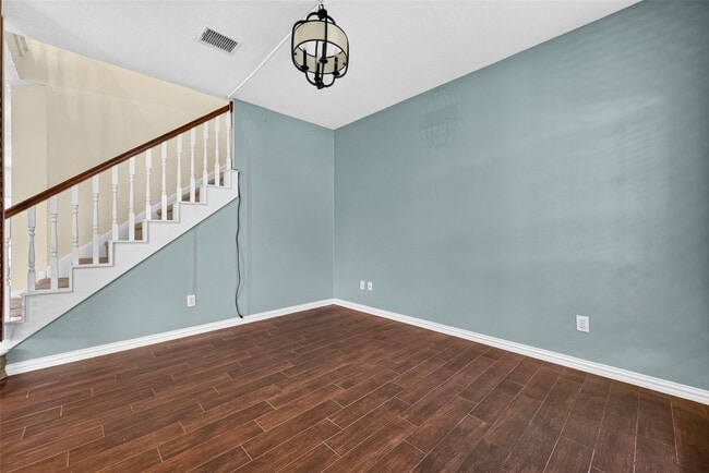 Building Photo - 6311 Drake Elm Dr