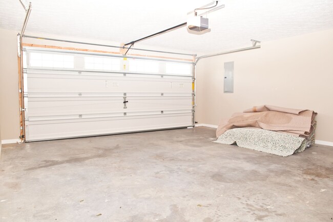 Building Photo - 1430 Avery Ln