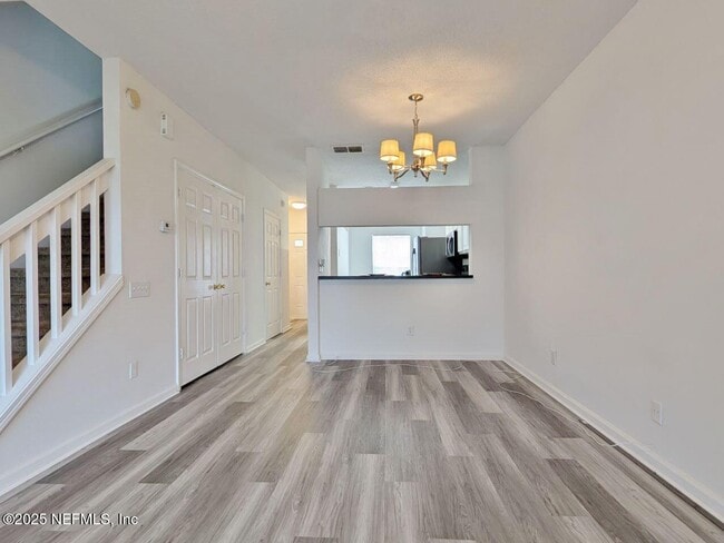 Building Photo - 12311 Kensington Lakes Dr