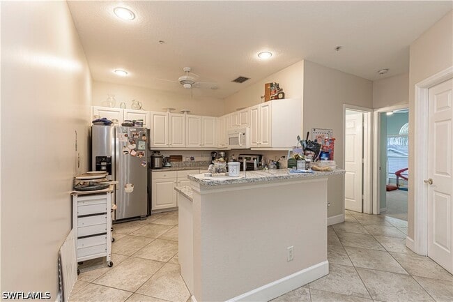 Building Photo - 2120 Cay Lagoon Dr