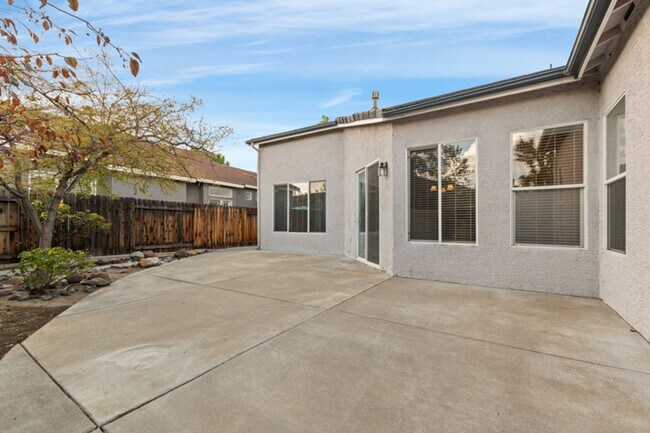 Building Photo - 10440 Arbor Way