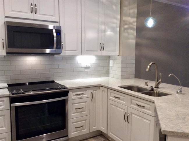 Building Photo - 550 Florida Club Blvd