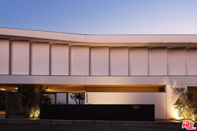 Building Photo - 2500 Briarcrest Rd
