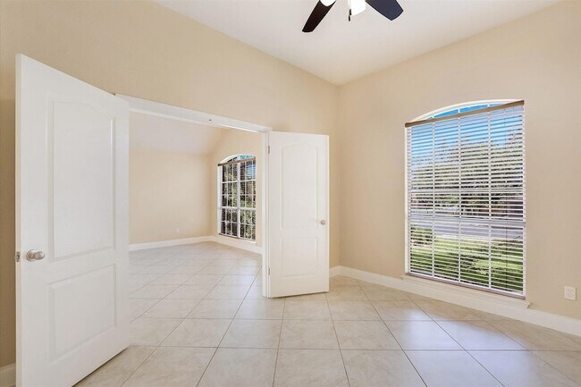 Building Photo - 7200 Quimper Ln