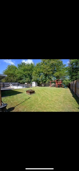 Pool is no longer on property - 1131 Kenwood Dr