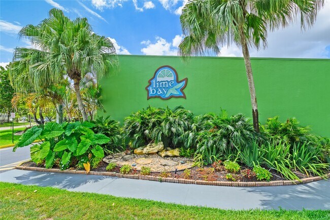 Building Photo - 9091 Lime Bay Blvd