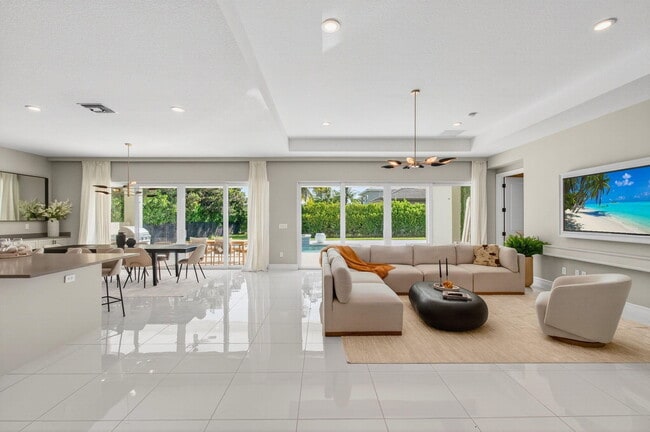 Building Photo - 19886 Meadowside Ln