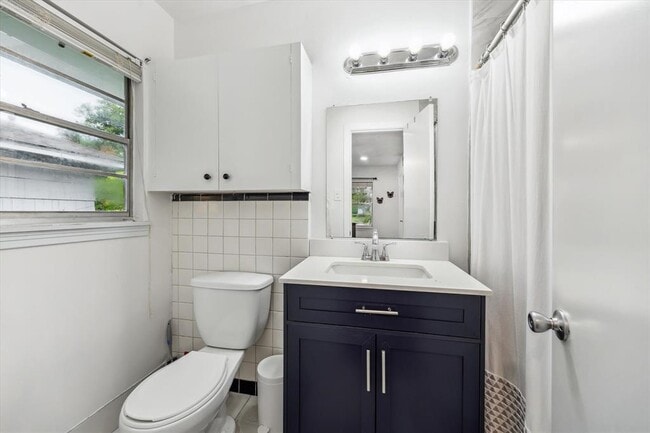 Building Photo - 5127 Mimosa Dr