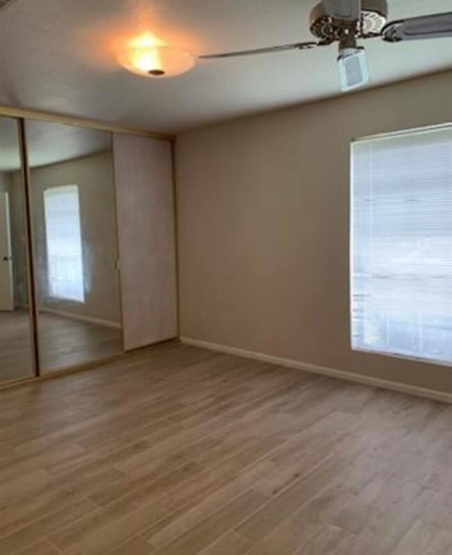 Building Photo - 6810 Marshall Pl Dr