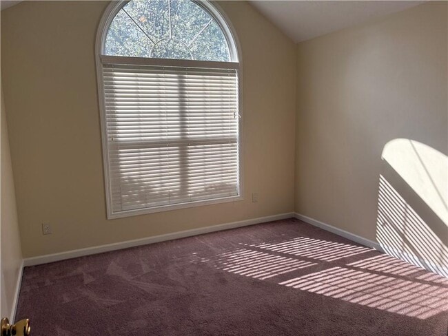 Building Photo - 5975 Hillvale Trail