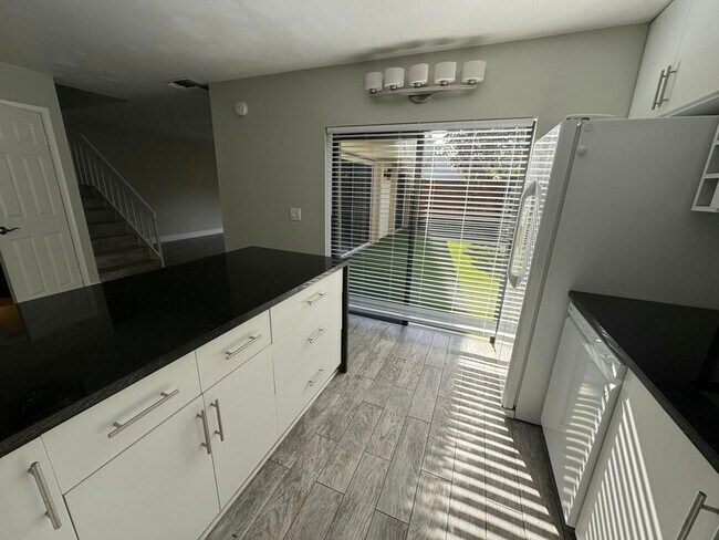 Building Photo - 1700 Embassy Dr