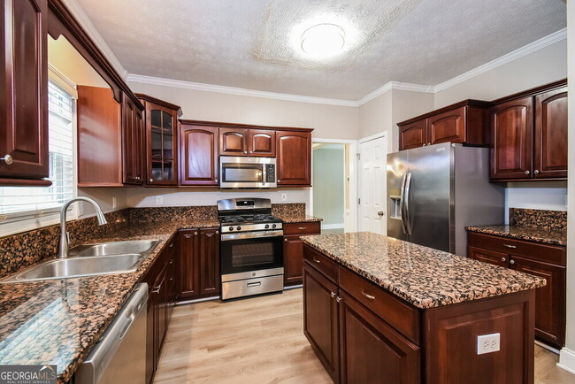 Building Photo - 2105 Caneridge Dr