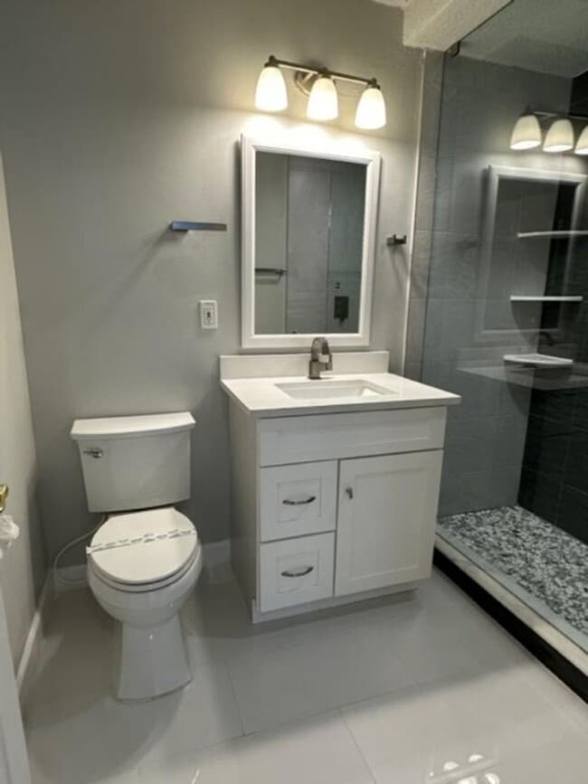 Building Photo - Iconic 2 story corner condo at the Terraces of Celebration. Completely renovated 2 Bedroom, 2 Bat...