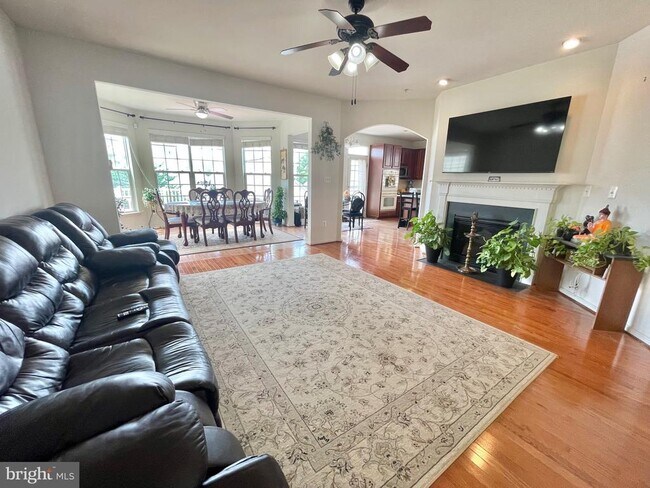 Building Photo - 23110 Mistflower Dr