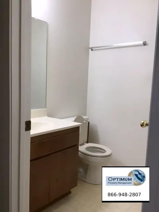 Building Photo - Charming 3-Bedroom, 2-Bath Back House with Private Drive & Garage – Apple Valley, CA