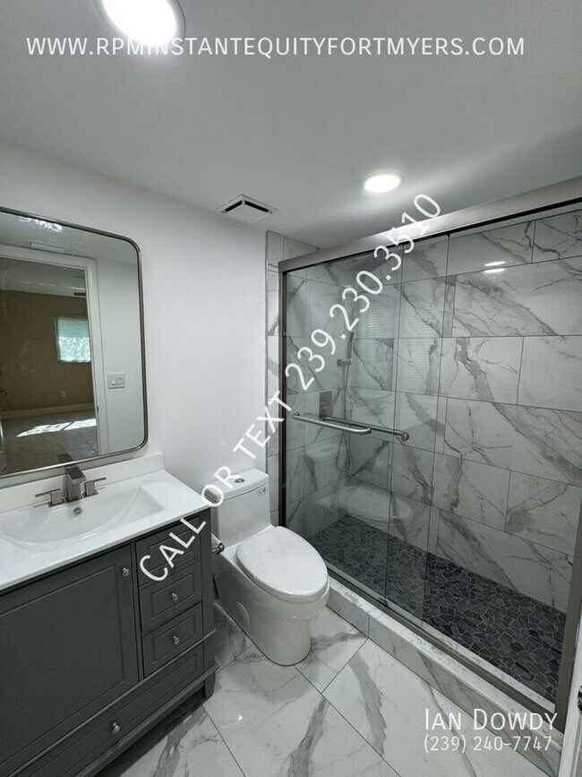 Building Photo - 3608 SW 7th Pl