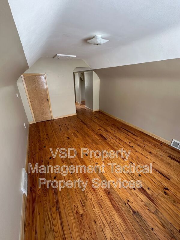 Building Photo - 15917 Turney Rd