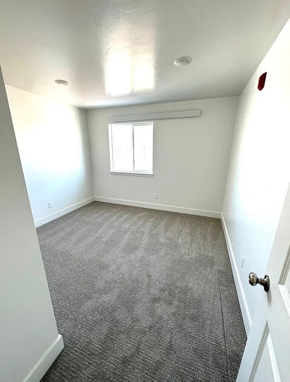 Building Photo - 5963 N Freedom Rd