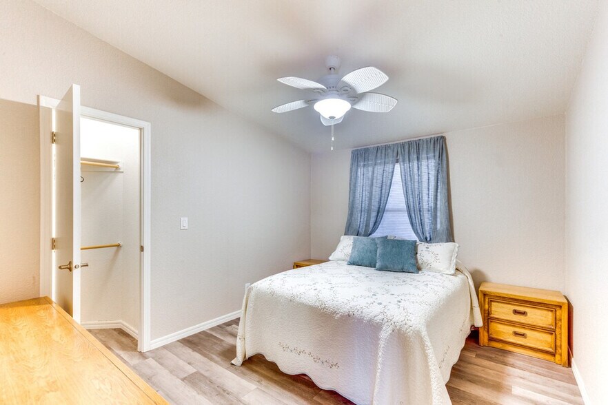 Building Photo - 10650 S Avenida Compadres