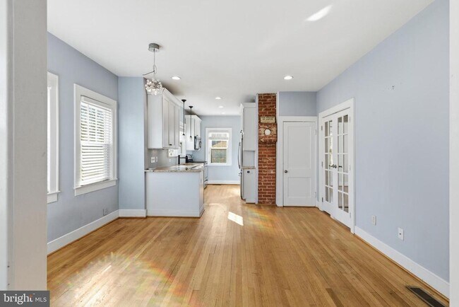 Building Photo - 5114 19th Rd N