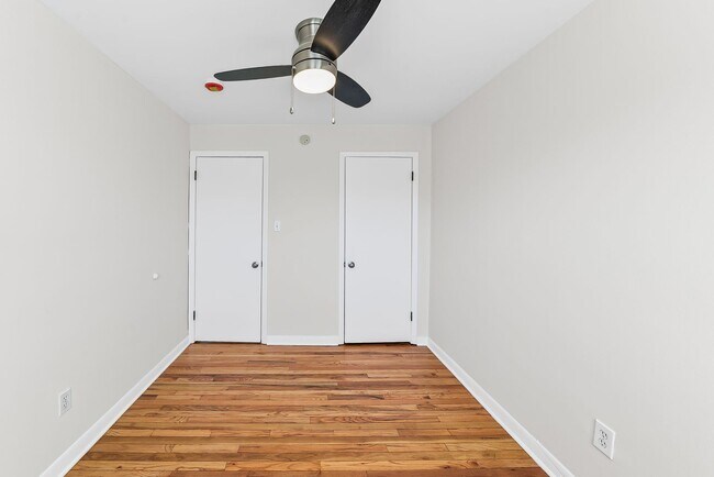 Building Photo - 709 Morgan Ave