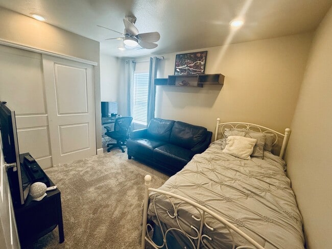 Building Photo - Nearly-New 4-Bed in Terrain with Deck, Office, and Resort-Style Amenities