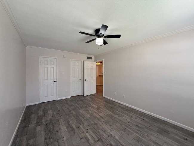 Building Photo - 2250 Bering Dr