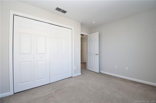 Building Photo - 1302 Briar Woods Ln
