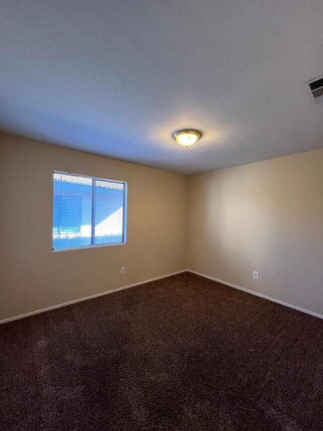 Building Photo - 8609 Lyn River Ct