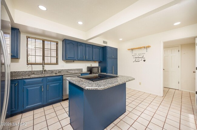 Building Photo - 2284 W Paseo Cielo