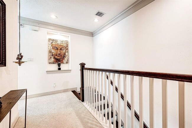 Building Photo - 5807 Kansas St