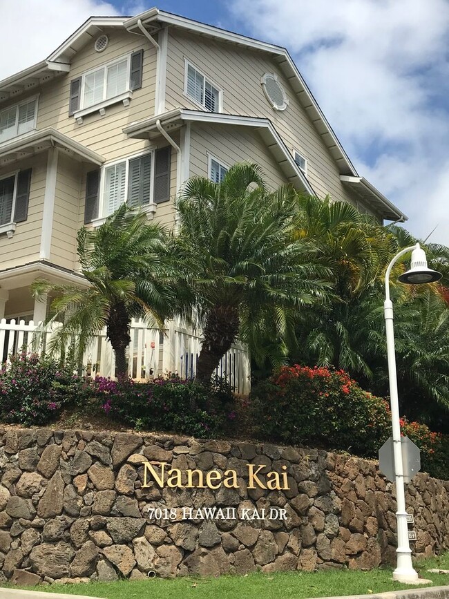 Building Photo - 3 Bedroom 3.5 Bath Covered garage at Nanea...