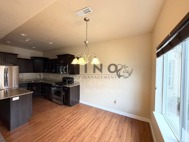 Building Photo - 3673 Lilac Heights Dr