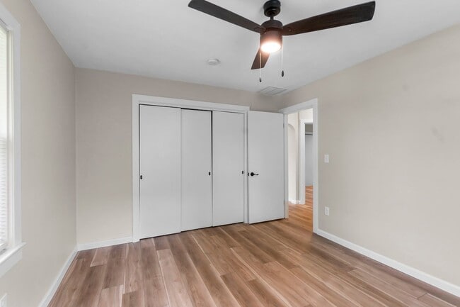 Building Photo - Charming Home in Jackson