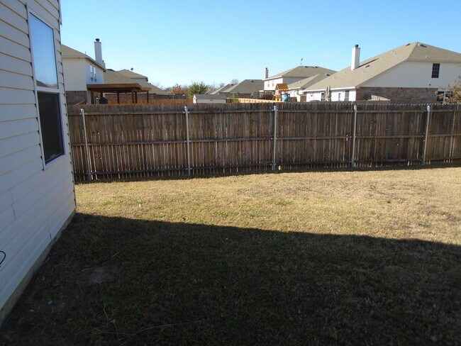 Building Photo - 1424 Krista Dr