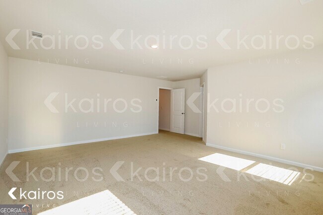 Building Photo - 7008 Pinehurst Way N