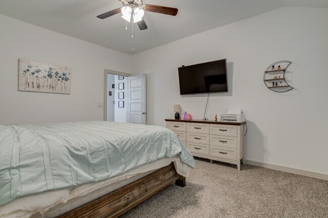 Building Photo - 2323 149th St