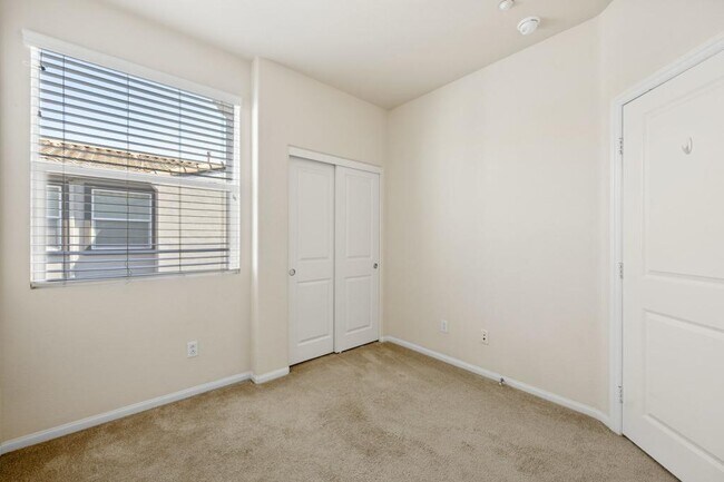 Building Photo - 2473 Antlers Way