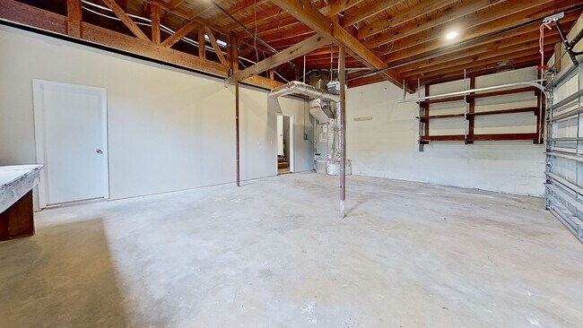 Building Photo - Beautifully Updated 4-Bedroom Home with Modern Finishes & Spacious Backyard